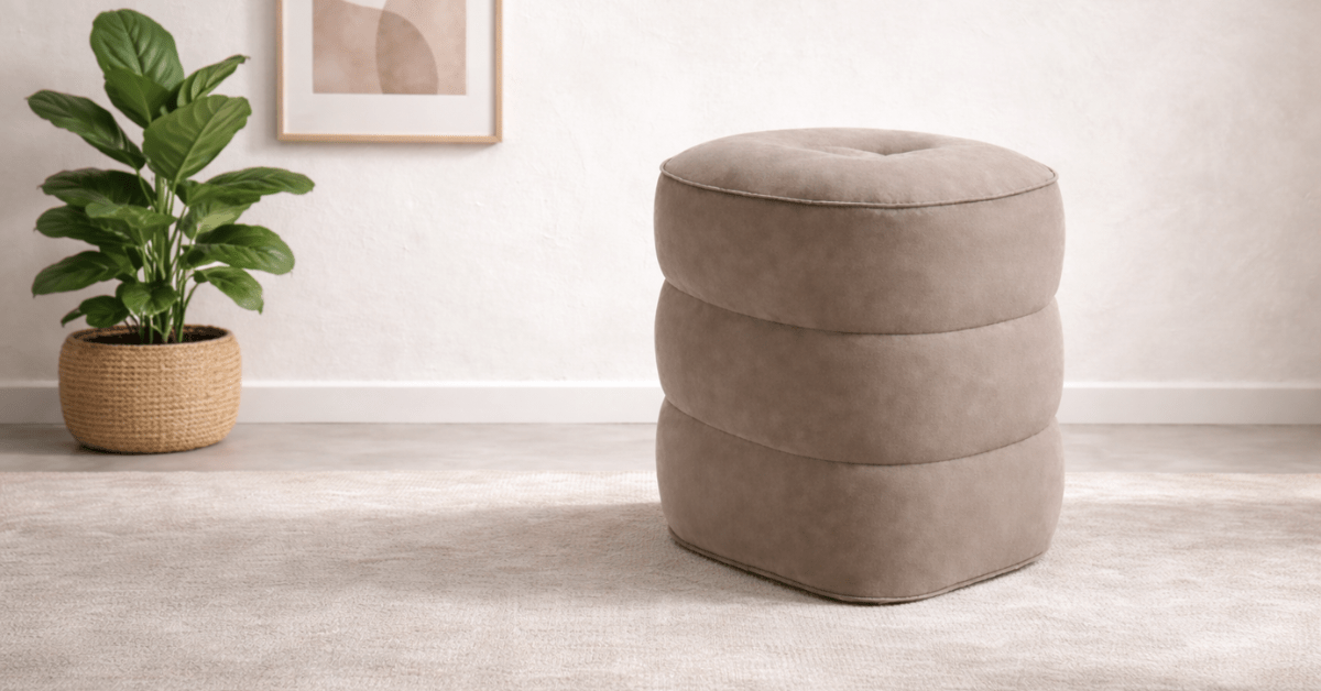 移動中も“ながら”で極上の足元ケア。累計販売120万個突破のMyComfortから、旅行用フットレスト「エアチル」が2月27日より新発売！