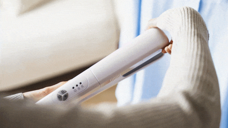 2,200人が選んだ、5分で“キレイに見える”身だしなみへ、衣類スチームアイロン「Cruria」1月15日から一般発売開始