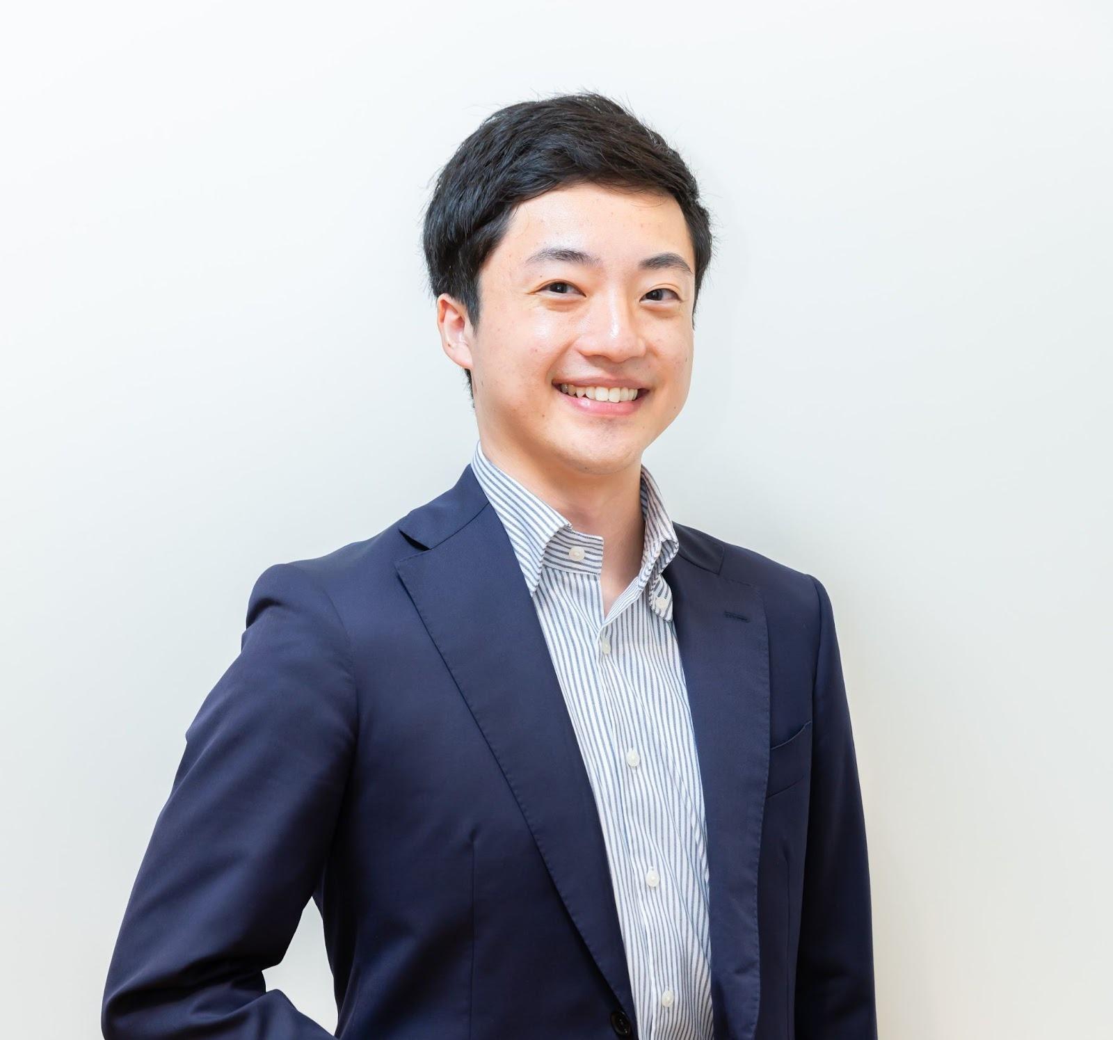 株式会社ACROVE 代表取締役 社長執行役員 荒井 俊亮